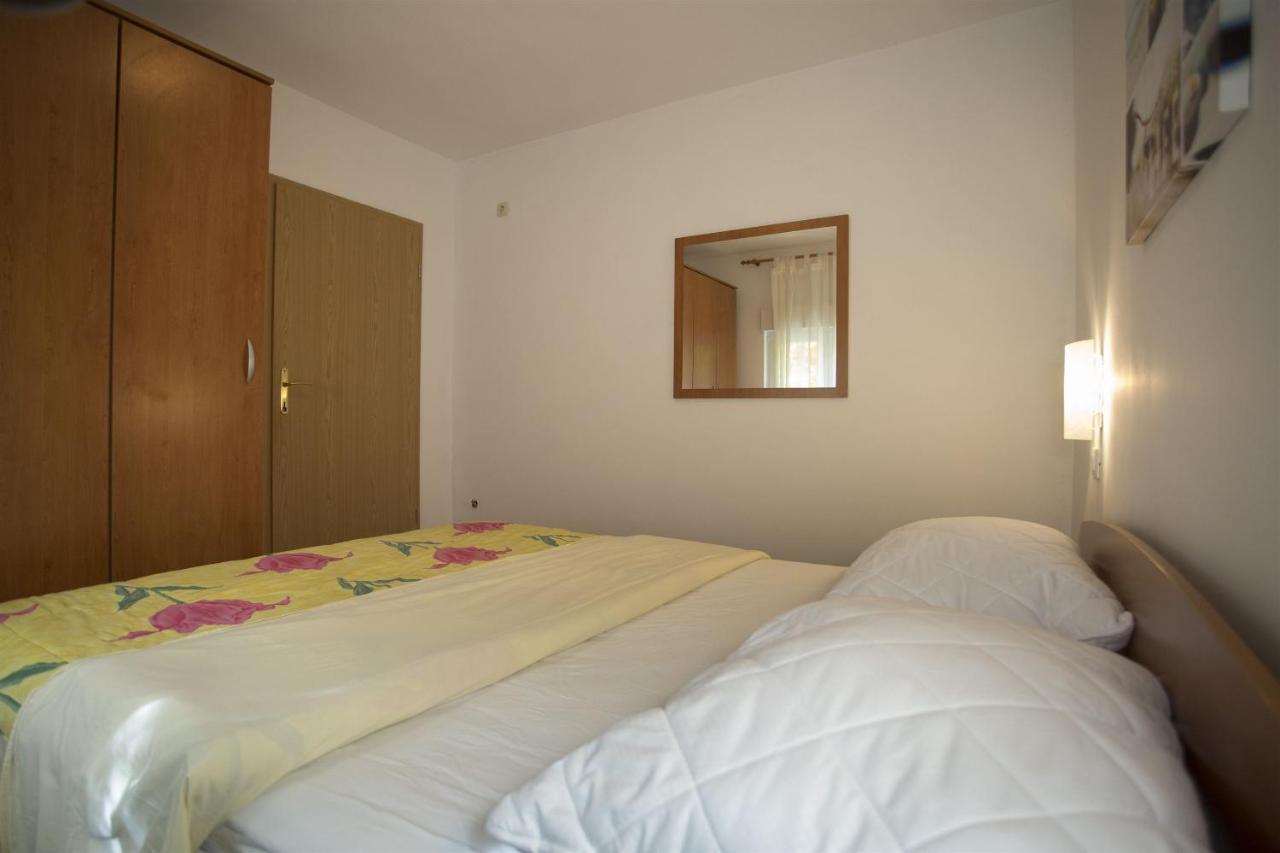 Apartments Gudelj Трогир Экстерьер фото