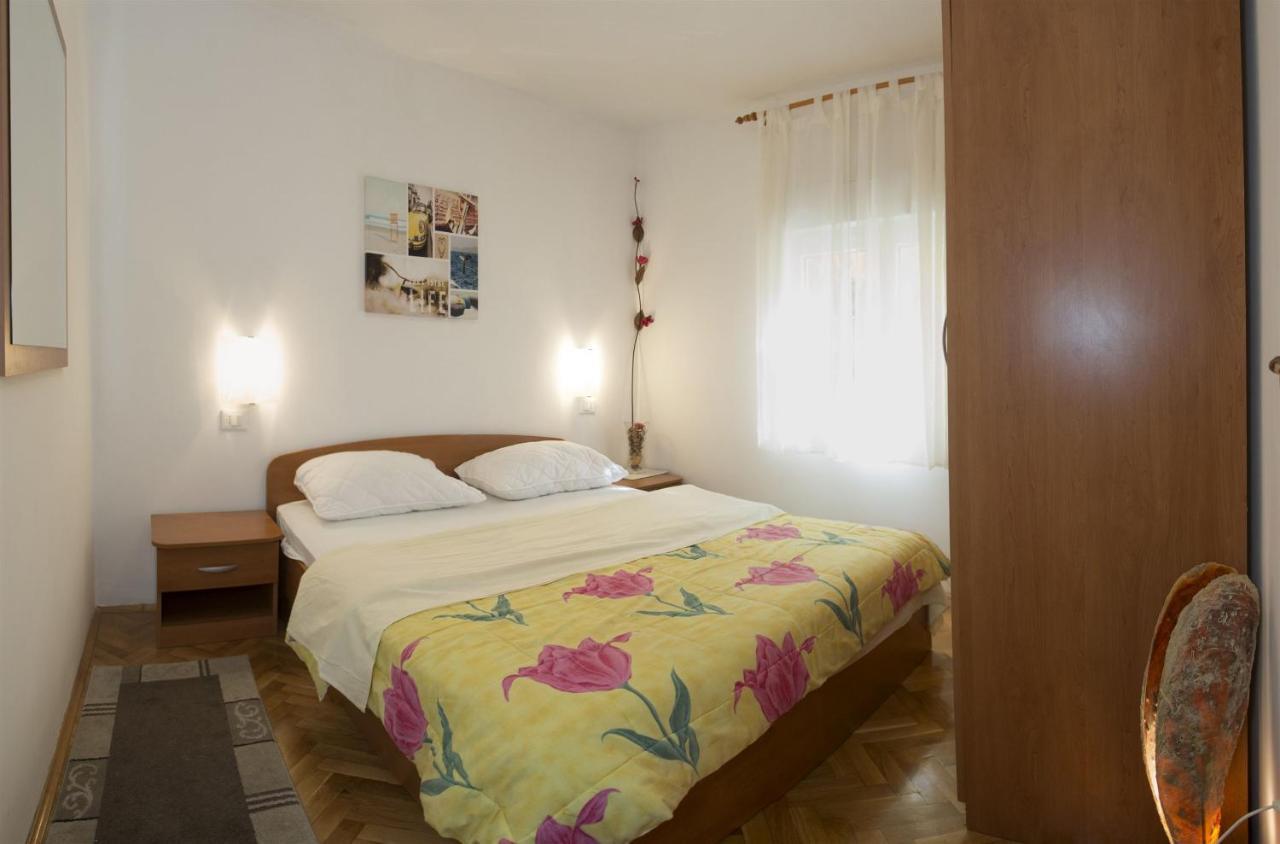 Apartments Gudelj Трогир Экстерьер фото