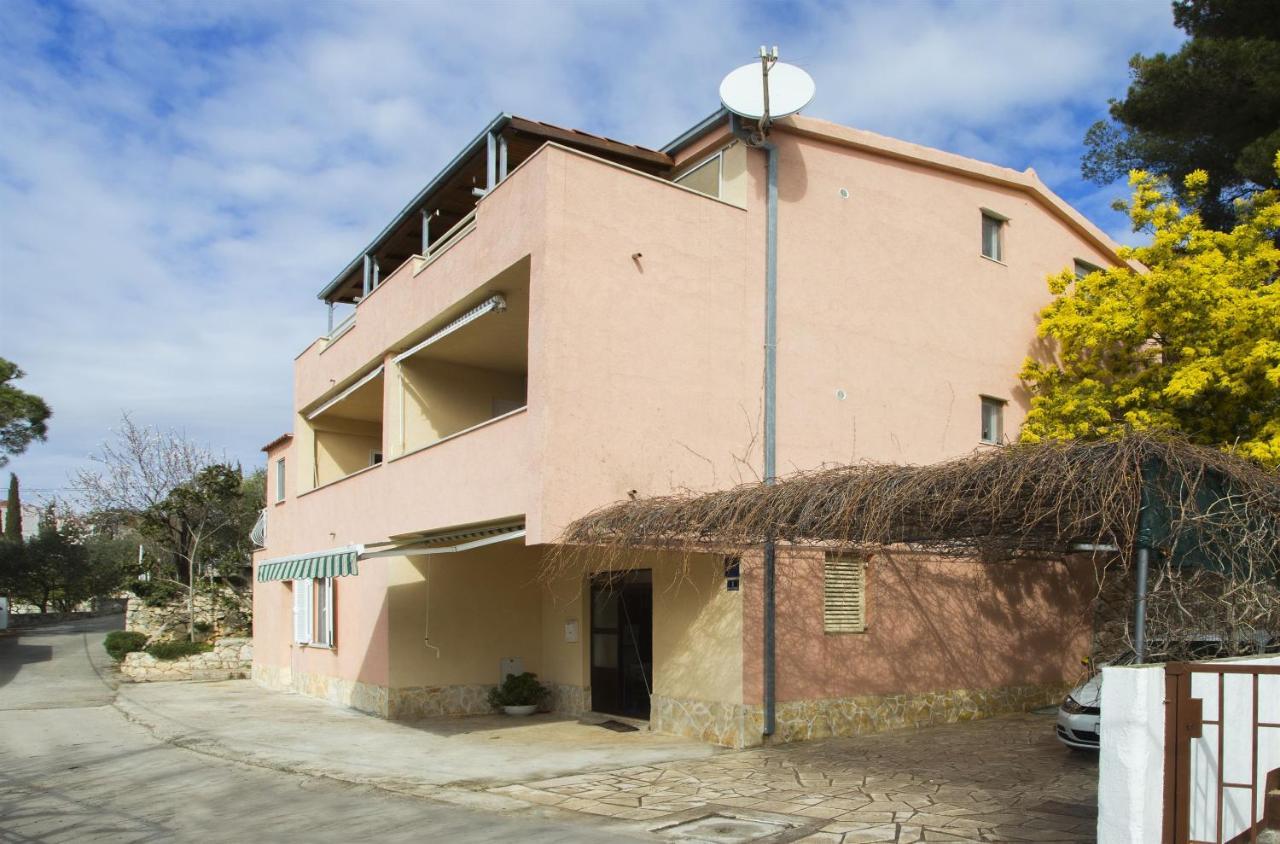 Apartments Gudelj Трогир Экстерьер фото