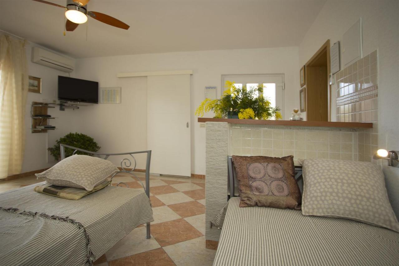 Apartments Gudelj Трогир Экстерьер фото