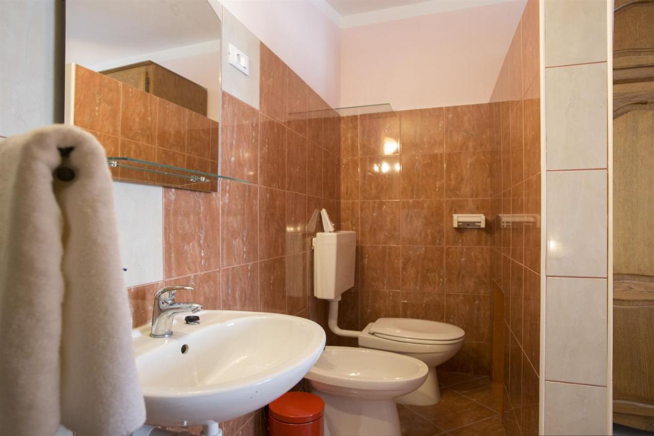 Apartments Gudelj Трогир Экстерьер фото